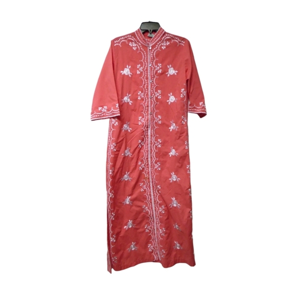 Caro of Honolulu Dresses & Skirts - Caro of Honolulu embroidered kaftan dress
